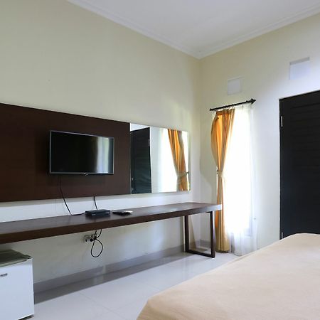 จีเอ็ม โลวีนา Hotel โลวินา ภายนอก รูปภาพ