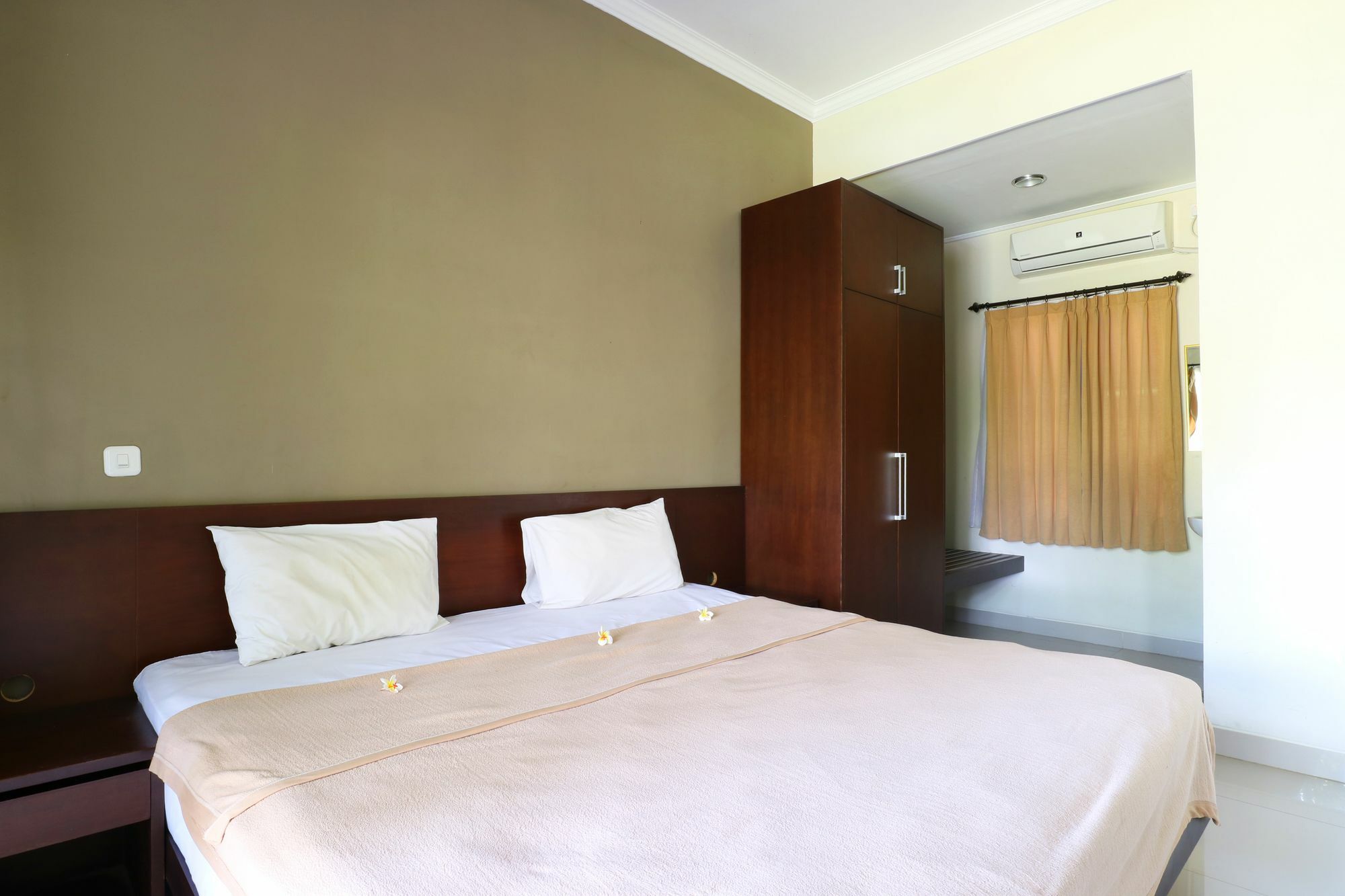 จีเอ็ม โลวีนา Hotel โลวินา ภายนอก รูปภาพ